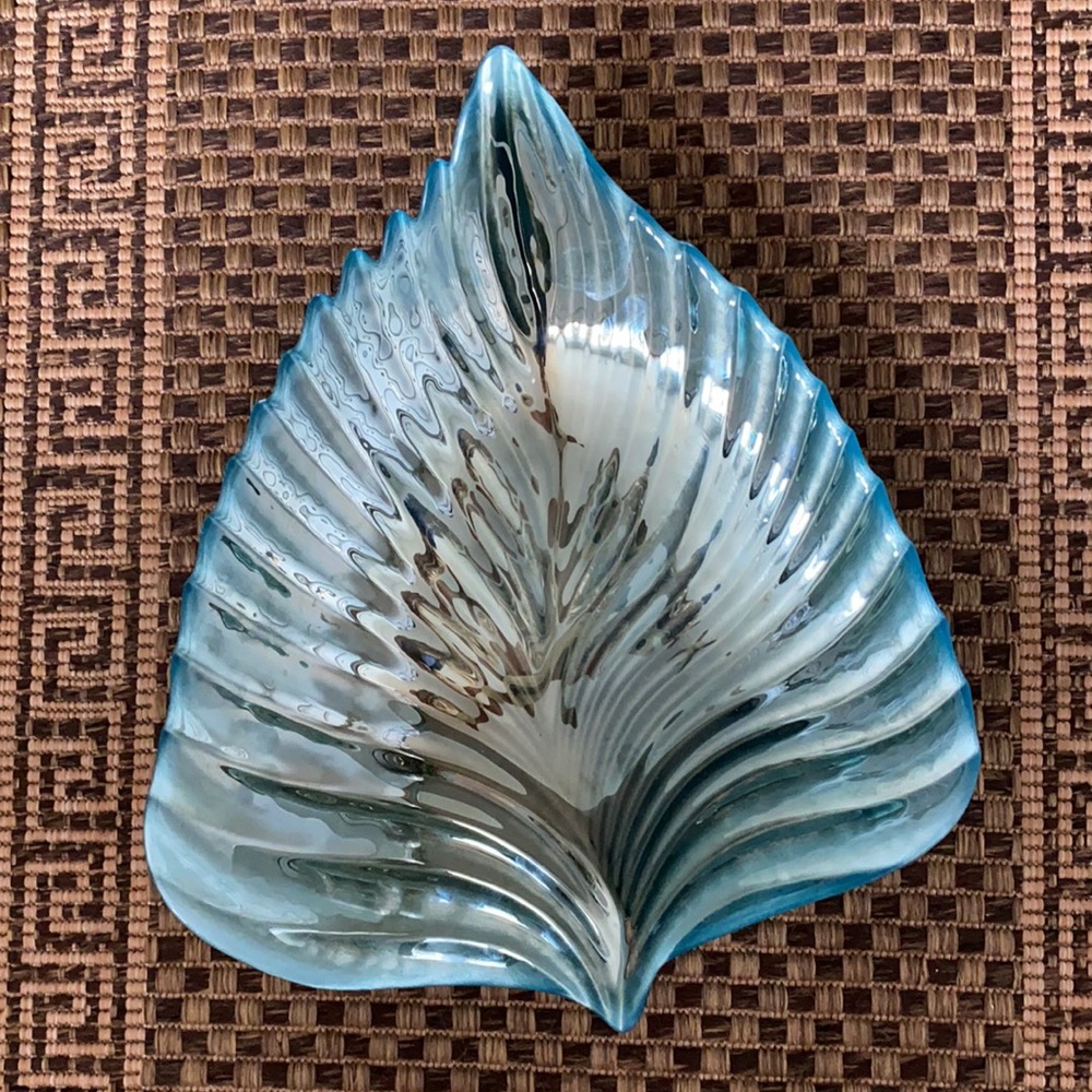 EUC Decorate Dish
